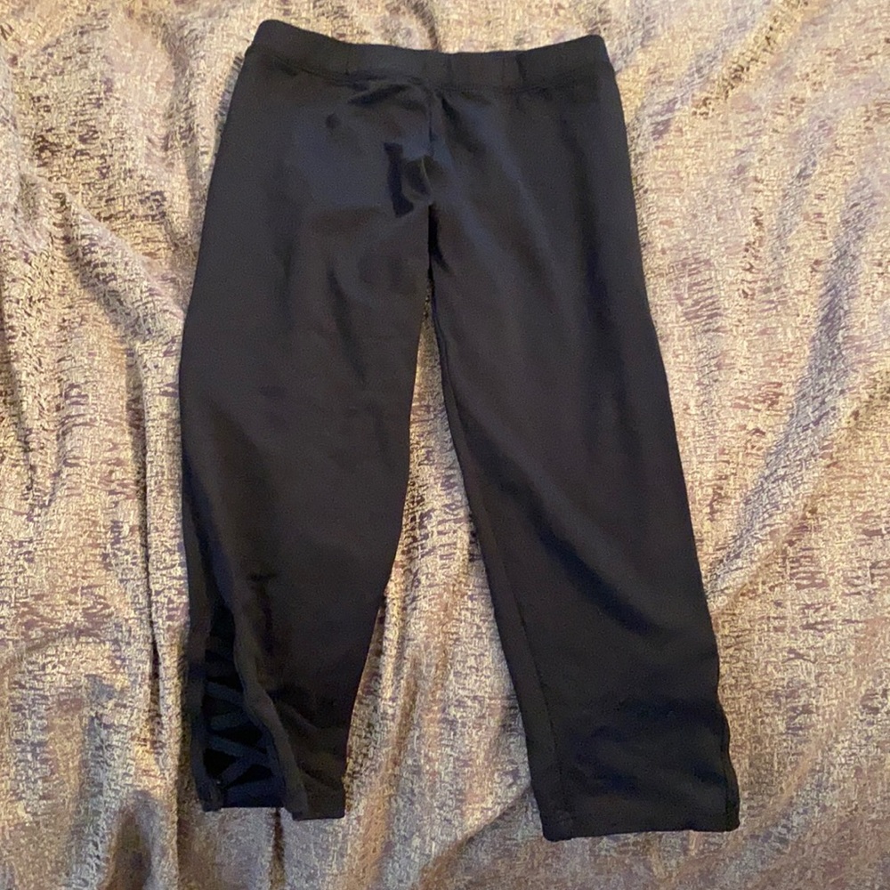 Black Capri leggings